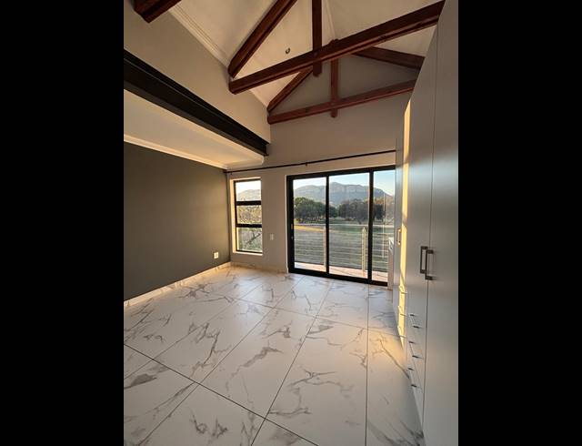 3 BEDROOM CLUSTER FOR SALE IN THE ISLANDS ESTATES